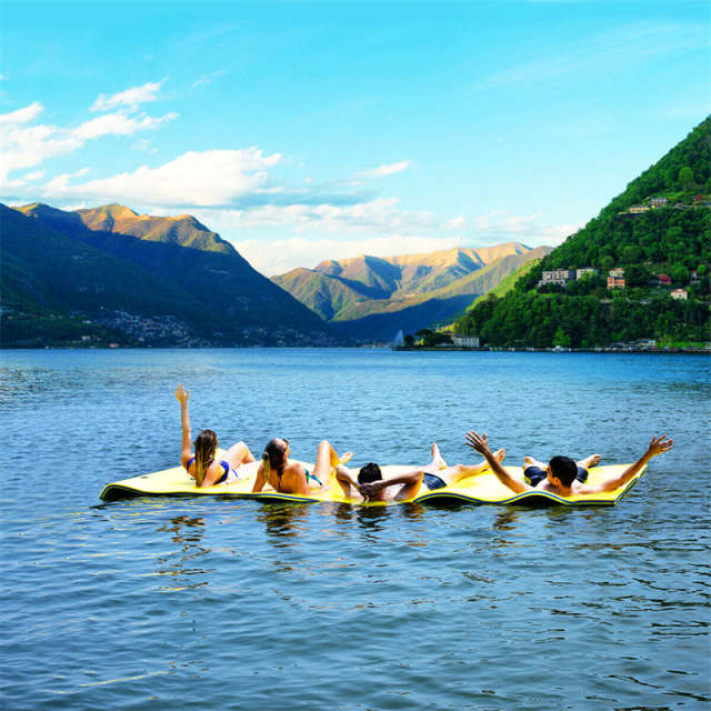 9' x 6' Floating Water Pad, 3 Layer Tear-Resistant XPE Floating Foam Mat with Rolling Pillow, Lily Pad for Lake Pool Beach Water Recreation