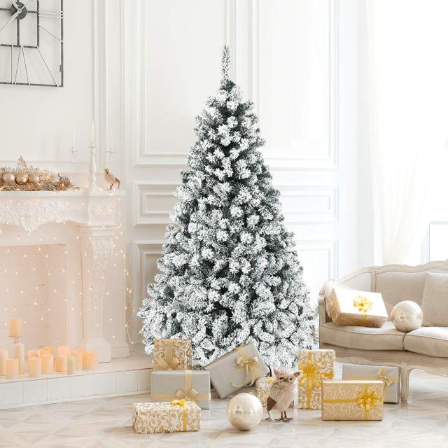 6 FT Pre-Lit Christmas Tree with 600 Branches Tips & 250 LED Lights
